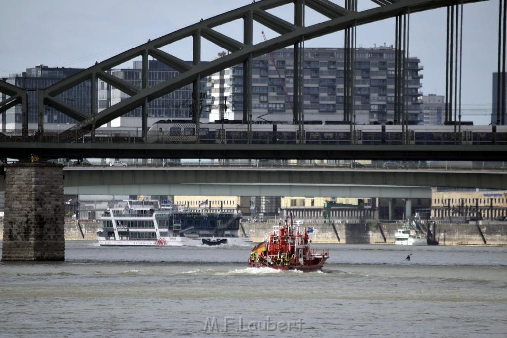 Schiff 1 Koeln in Hoehe der Koelner Zoobruecke P272.JPG - Miklos Laubert